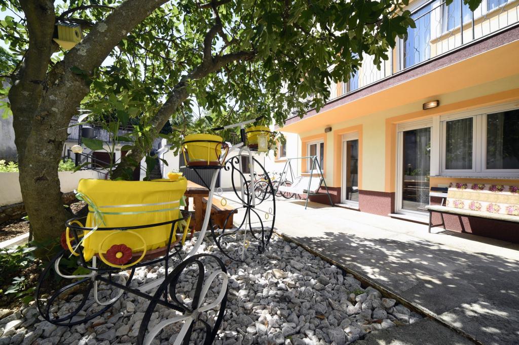 Apartmaji Jadranovo Apartmaji Rudy Obmorju.si