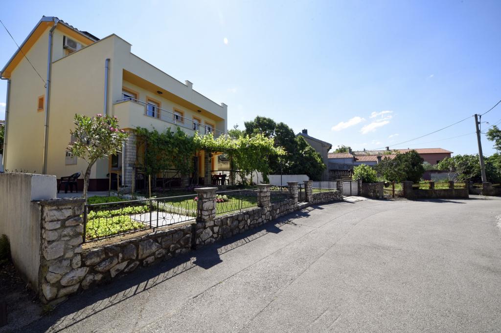 Apartmaji Jadranovo Apartmaji Rudy Obmorju.si